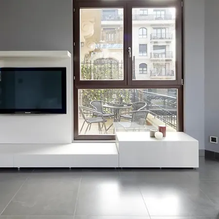 Basque By Feelfree Apartamento *